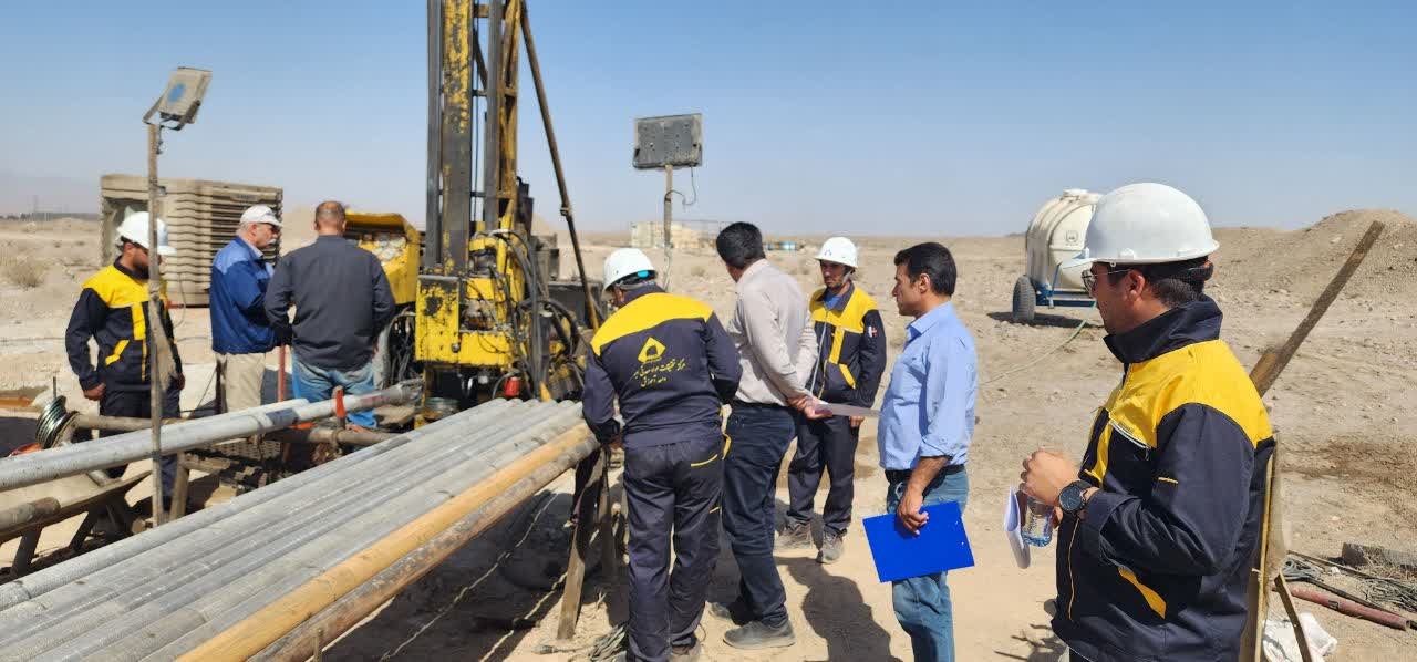 برگزاری بیستمین دوره تربیت کارور دستگاه حفاری در مرکز تحقیقات یزد برگزاری بیستمین دوره تربیت کارور دستگاه حفاری در مرکز تحقیقات یزد