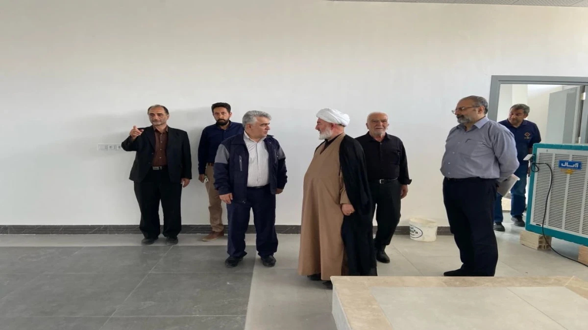 بازدید امام جمعه و سرپرست اداره صمت شهرستان شاهرود از مجتمع فولاد شاهرود به مناسبت روز صنعت و معدن