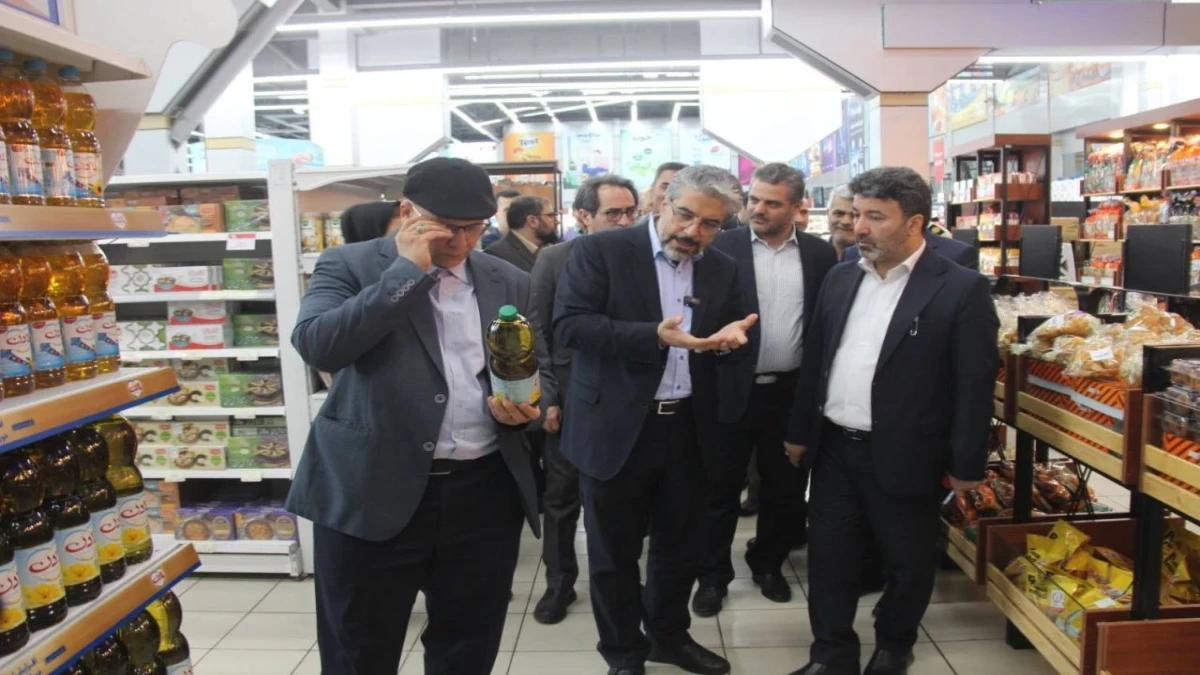 بازدید معاونین وزیر صمت از روند توزیع کالا و خدمات در فروشگاه‌های زنجیره‌ای