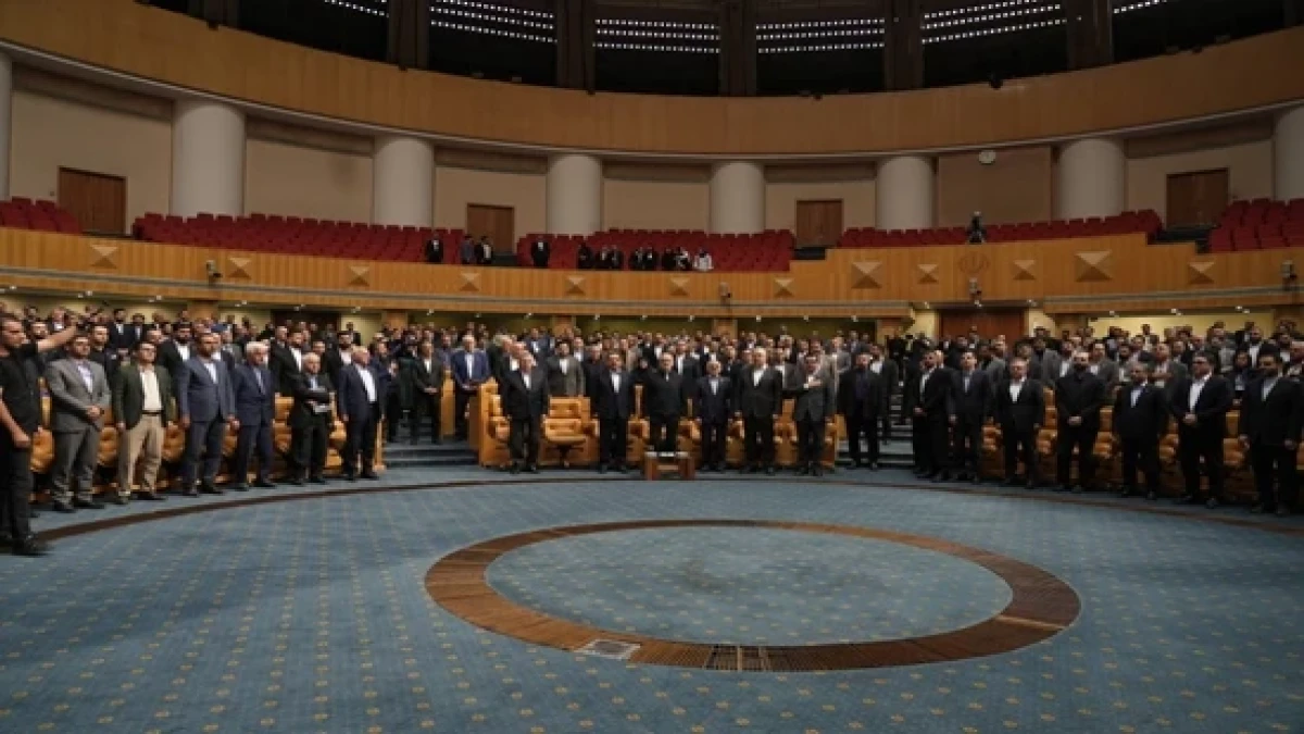 اسامی صادرکنندگان ممتاز، نمونه ملی و شایستگان تقدیر در سی‌امین دوره آیین روز ملی صادرات