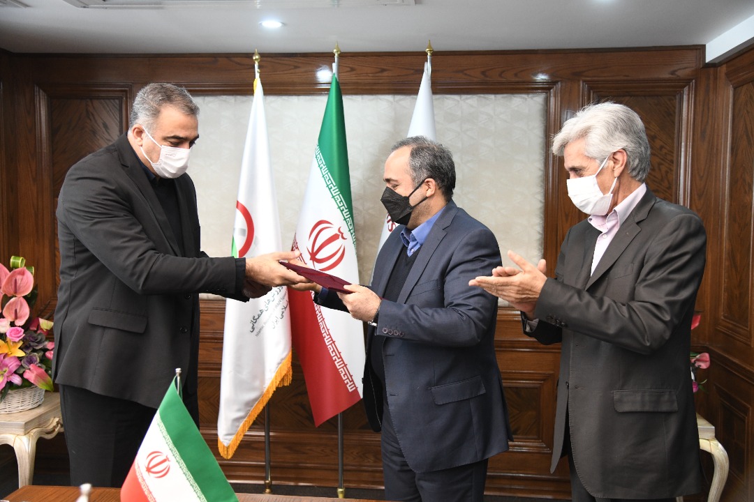 تفاهم نامه همکاری بانک گردشگری و فدراسیون ورزش‌های همگانی امضا شد/ رونمایی از کارت هواداری ورزش های همگانی 