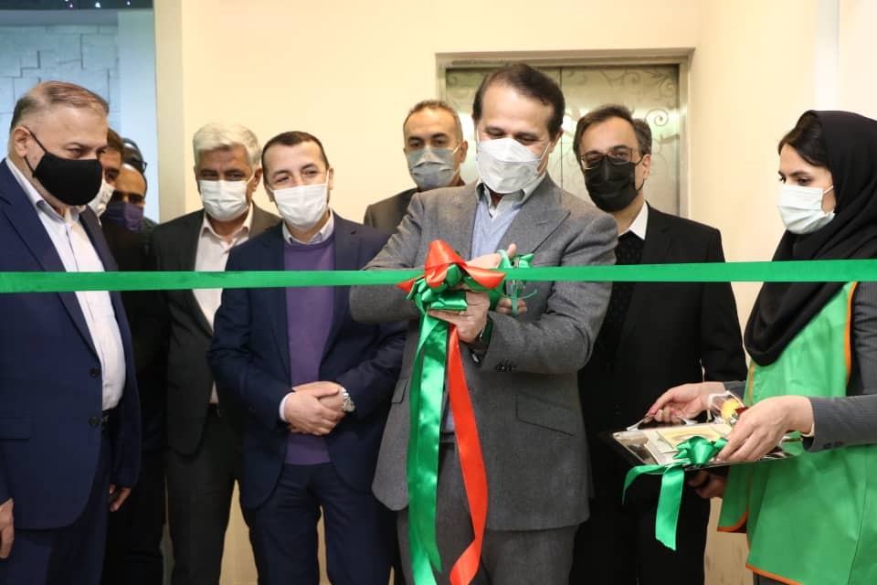 برلیان یک فروشگاه درخشان / رفاه غوغا کرد